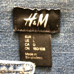 H&M Shirts - H&M Denim Shirt - 100% Cotton H&M Shirts - H&M Denim Shirt - 100% Cotton